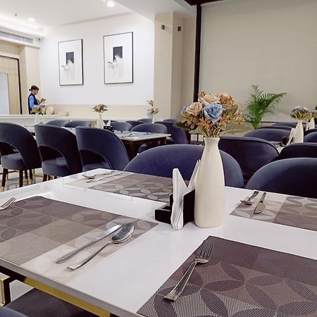 Hotel Elinor By Dazzling Hotels & Resorts アーグラ エクステリア 写真