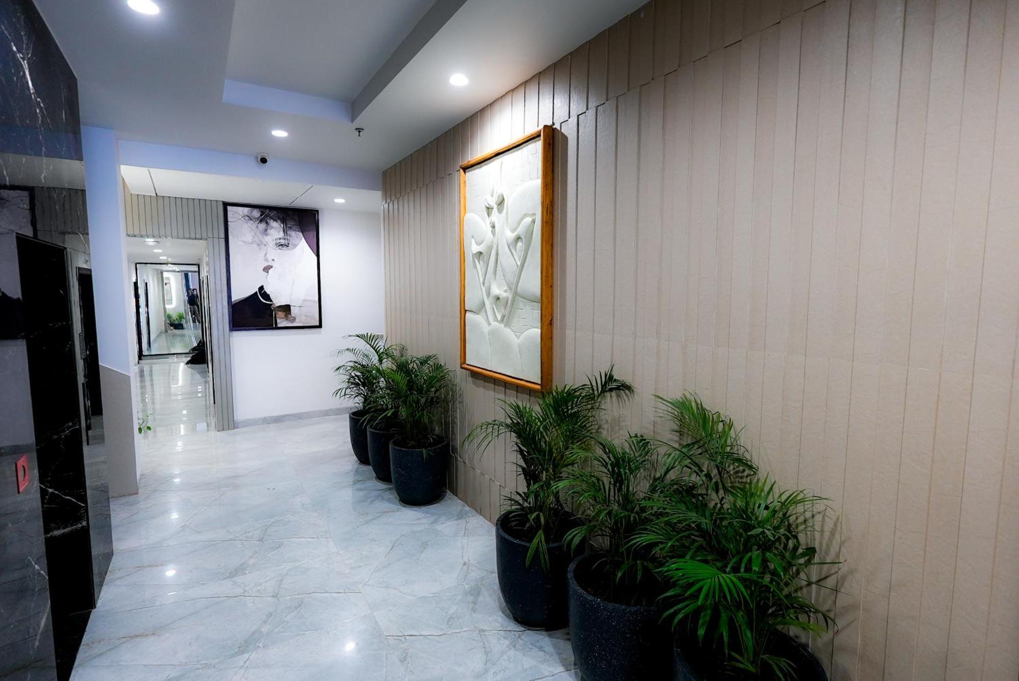 Hotel Elinor By Dazzling Hotels & Resorts アーグラ エクステリア 写真