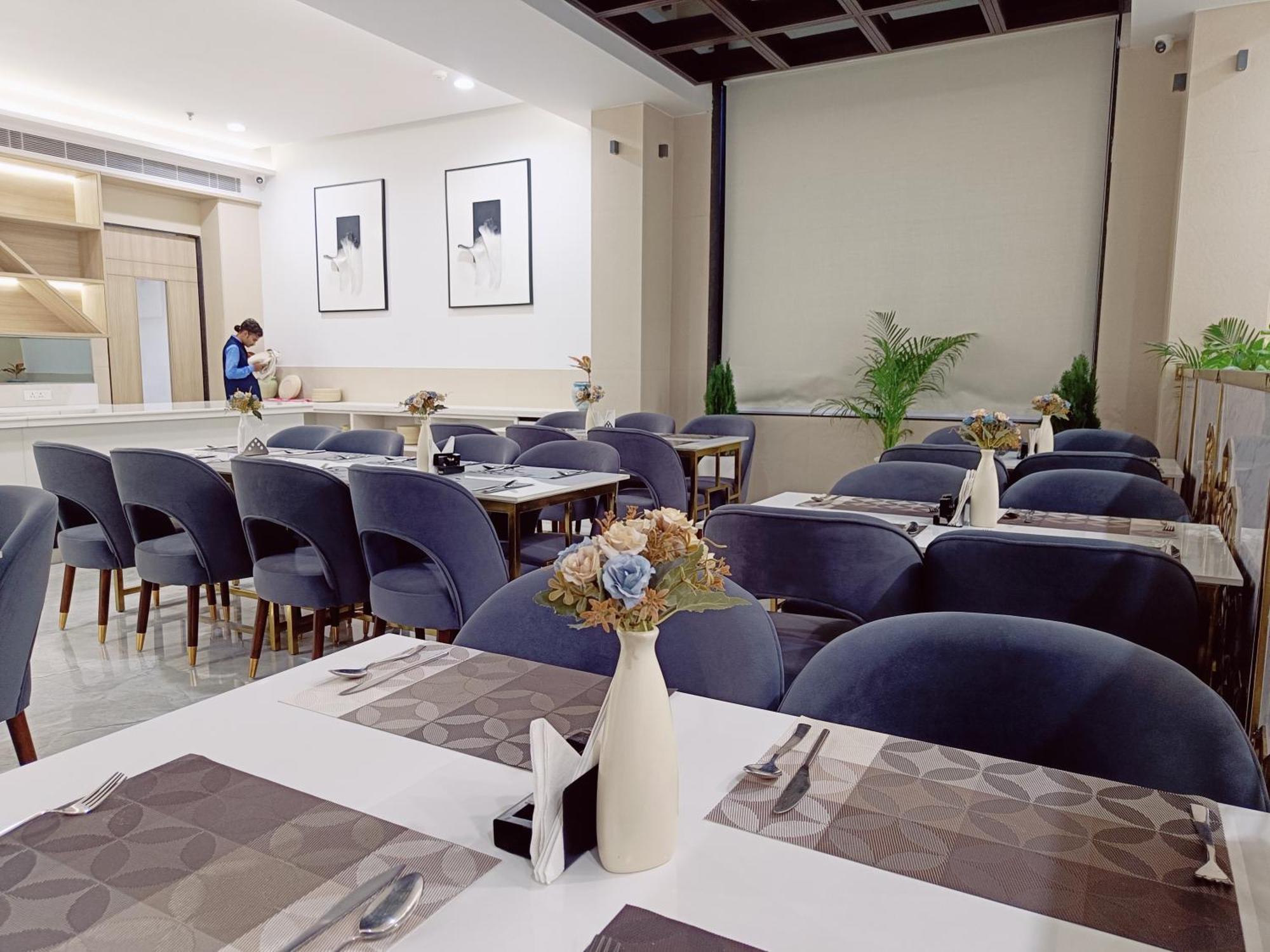 Hotel Elinor By Dazzling Hotels & Resorts アーグラ エクステリア 写真